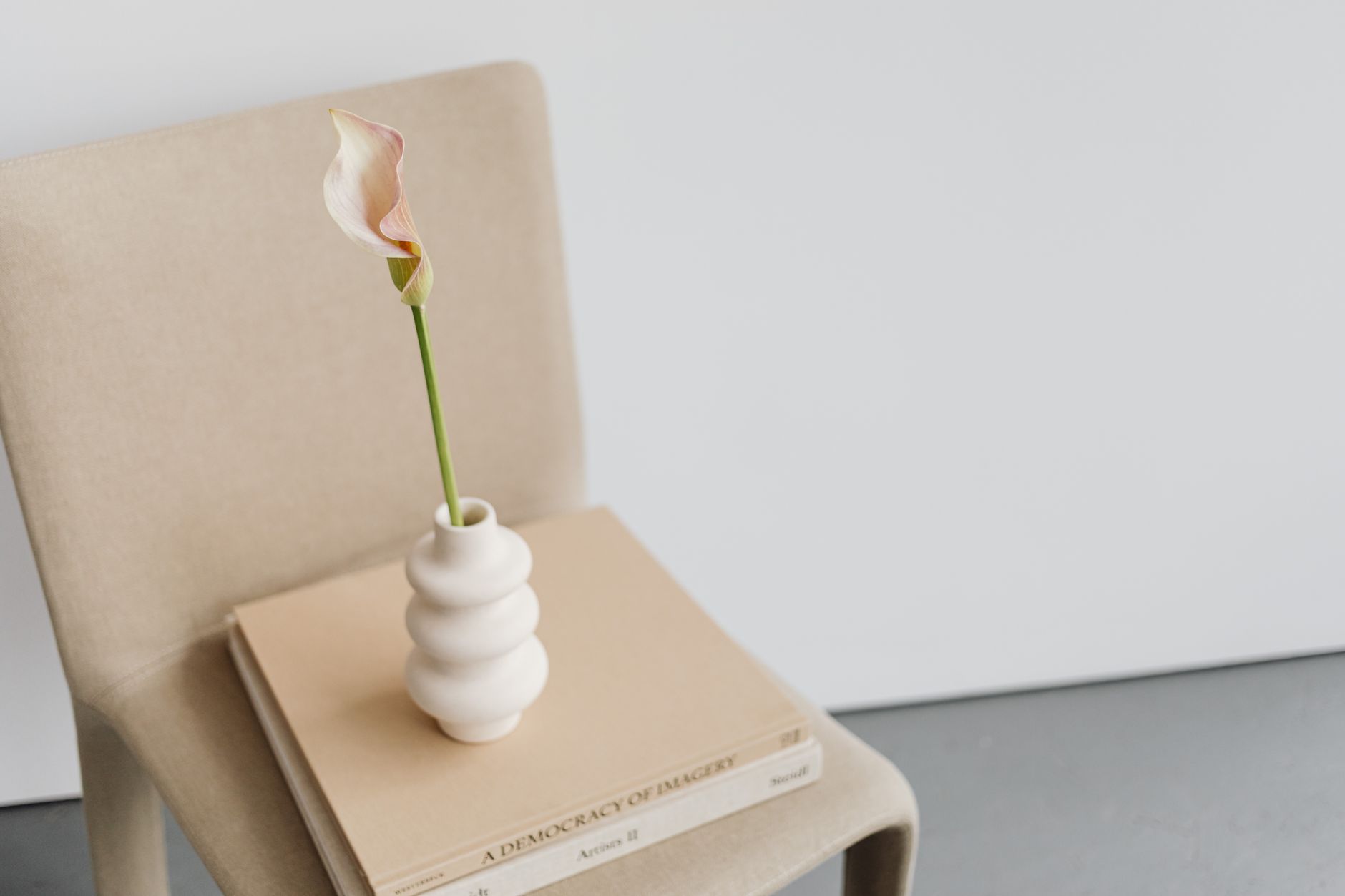 Structured neutral architecture soft